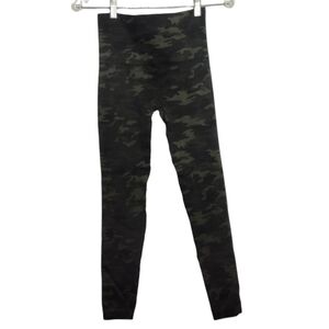 SPANX Look At Me Now Camo Legging